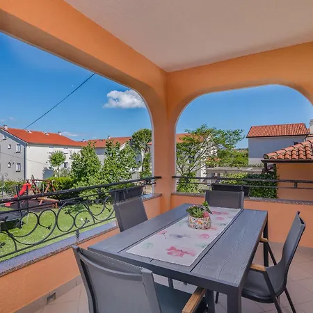 Apartments Prendivoj Malinska Exterior photo