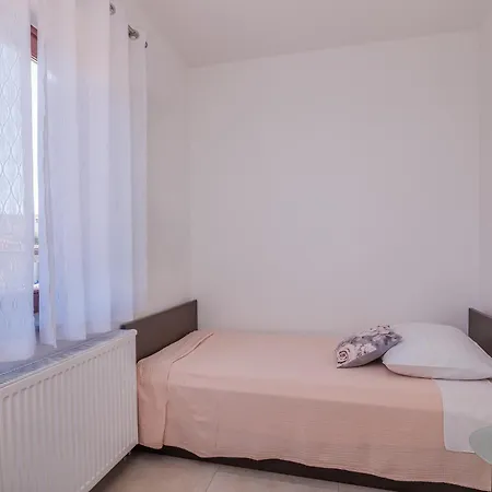 Apartments Prendivoj Malinska Exterior photo
